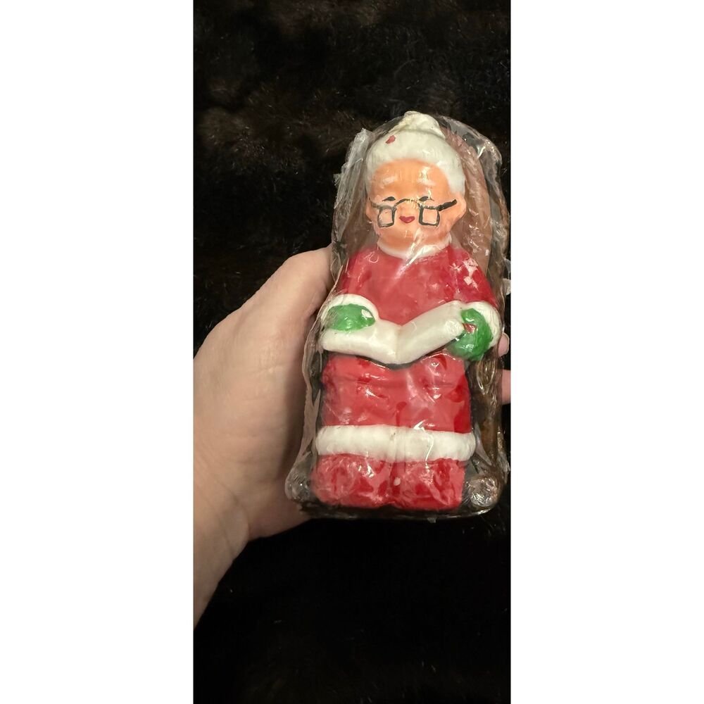 Vtg Christmas Decor Candles Figurines Mrs Santa Claus in Rocking Chairs New